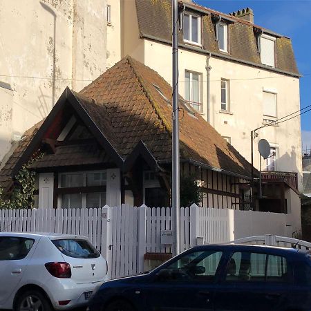 Charmante Maison Coeur De Ville La Gare Des Vacances โดวีลล์ ภายนอก รูปภาพ